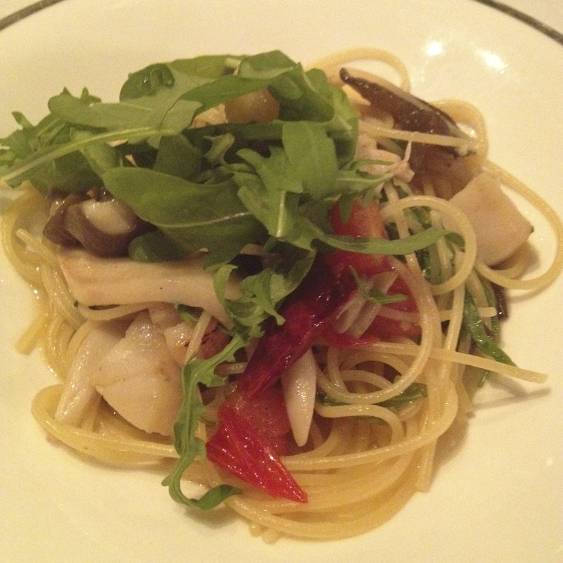 唐辛子のガーリックオイルスパゲッティ(ロイヤルガーデン)