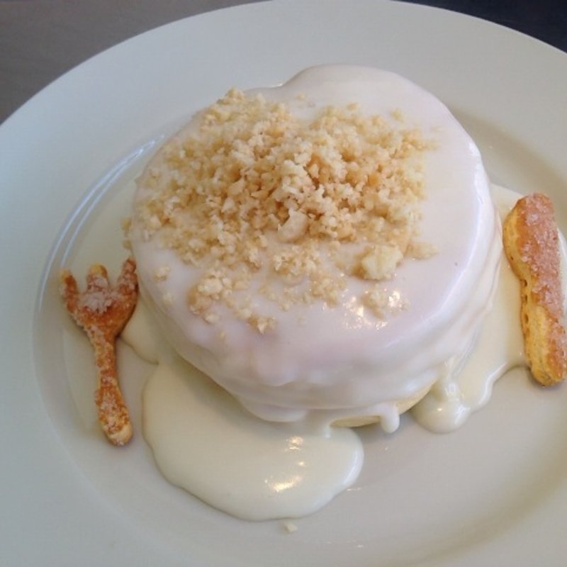 マカダミアナッツソース（デザートパンケーキ）(レインボーパンケーキ)