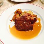 イベリコ豚の肩腹肉のロースト(パリのワイン食堂)