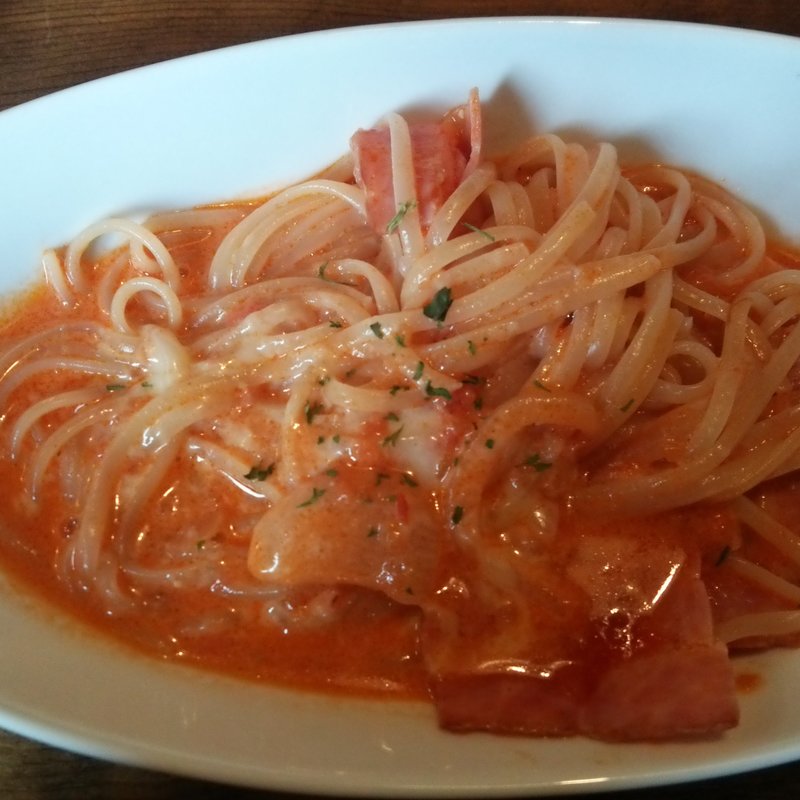 3種のチーズとベーコン 濃厚トマトクリーム(パスタ アルデンティーノ)