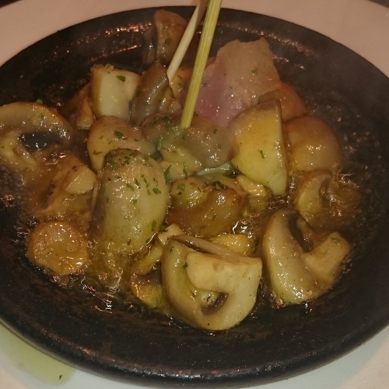 マッシュルームのセゴビア風(タベルナ カディス)