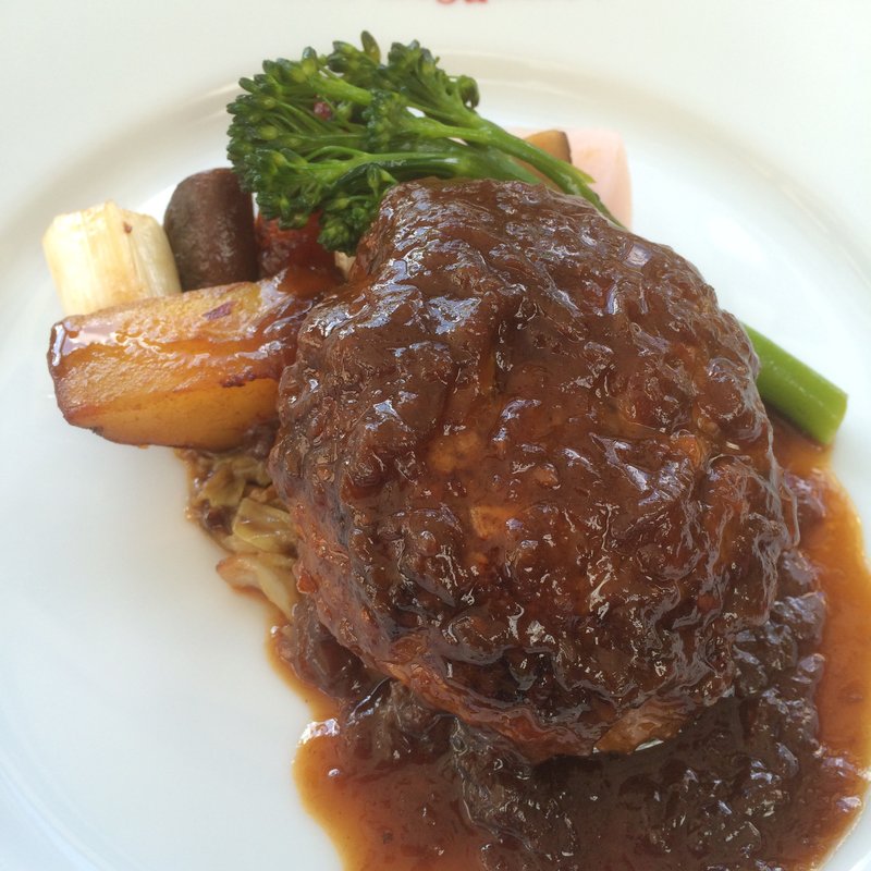 ･兵庫県産 黒田庄和牛の手作りハンバーグ(野菜ビストロ レギューム)