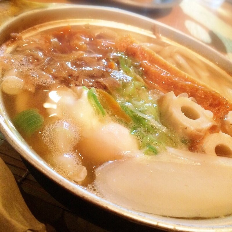 特製鍋焼きうどん(山半 本店)