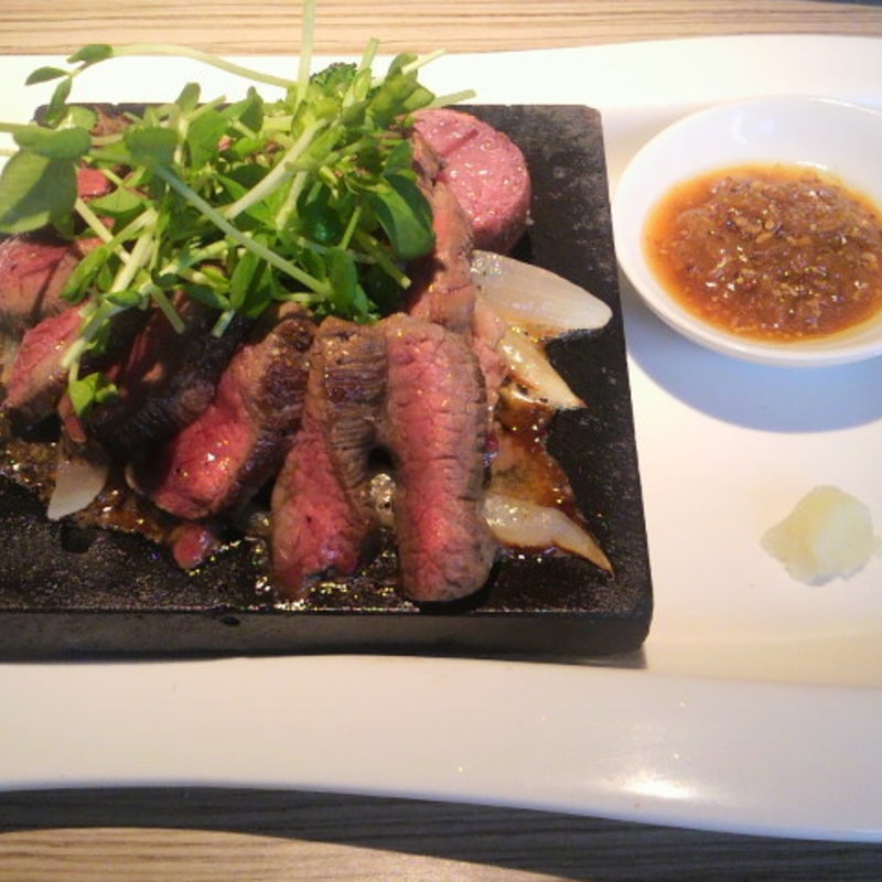 淡路牛（150g）の大理石ステーキ(8G shinsaibashi)