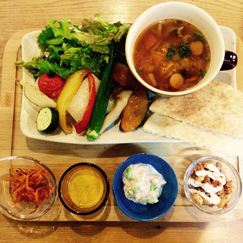 欲ばりランチプレート（デザートなしのドリンクセット）(自家焙煎珈琲豆屋 & cafe Komibou)