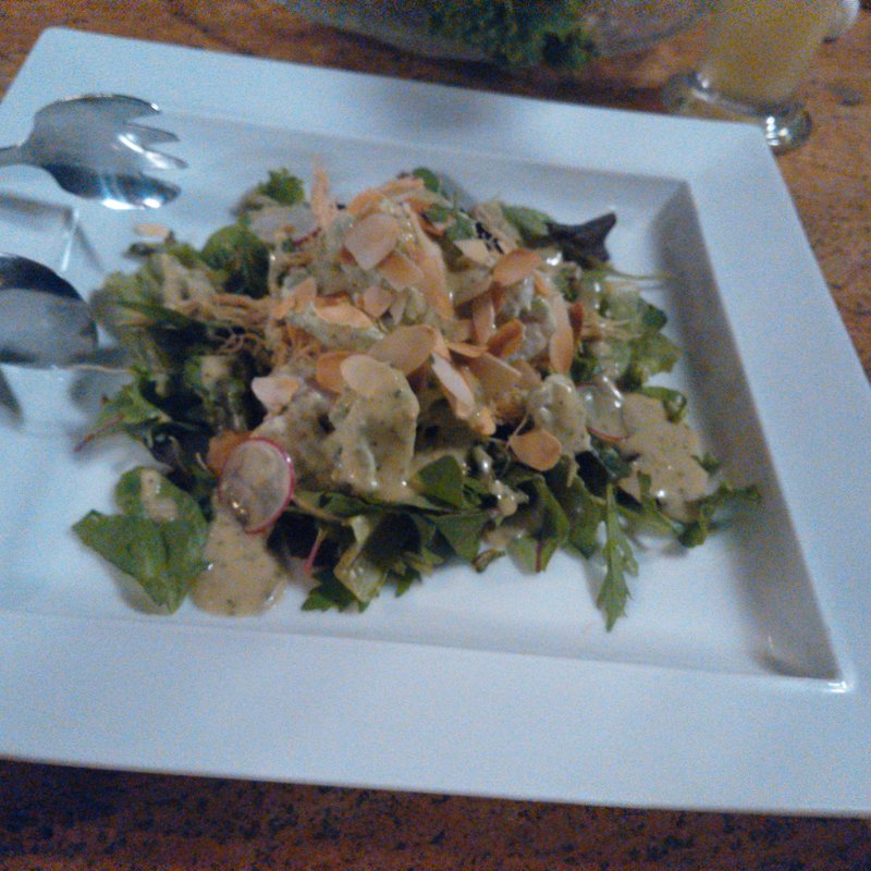 海老とアボカドのカダイフサラダ(Ocean table)