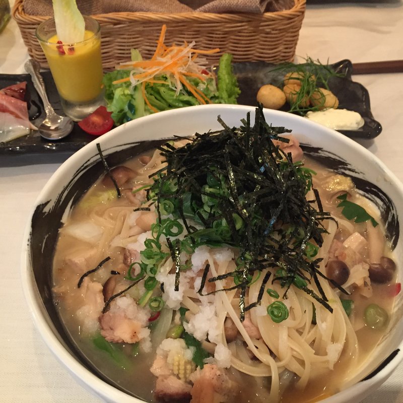 Bランチ ローストチキンと蓮根おろしパスタ(日替りパスタ)(TOMMY)