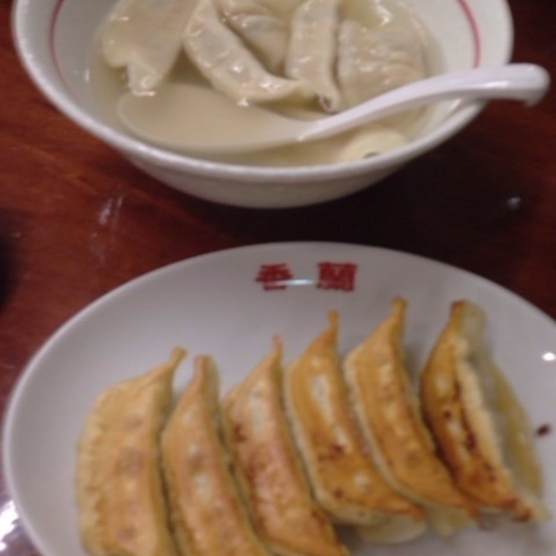 焼餃子、水餃子(来らっせ 本店 （きらっせ）)