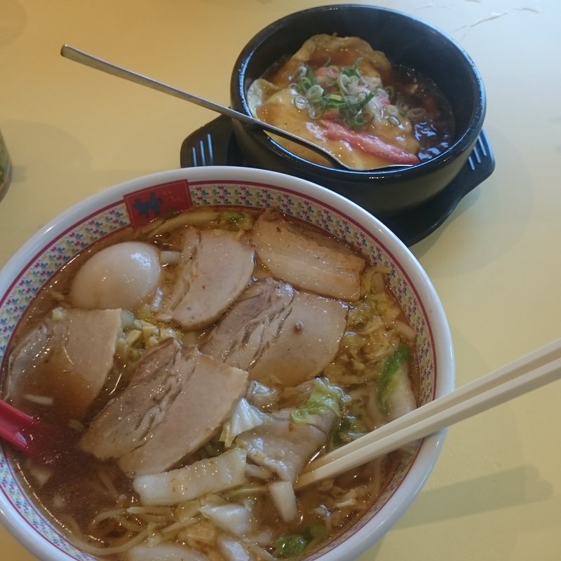 半チャーシュー煮卵ラーメン(神座　河内長野店)