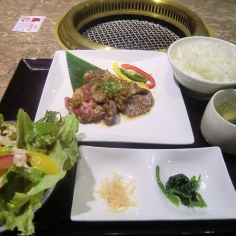 熟成切り落しセット(焼肉牛伝 イオン茨木店)