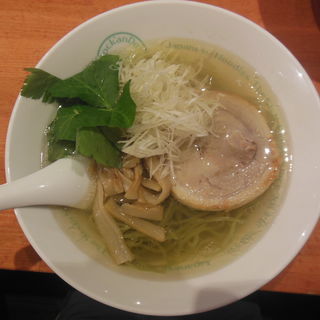 しお素ラーメン(麺屋 六感堂)