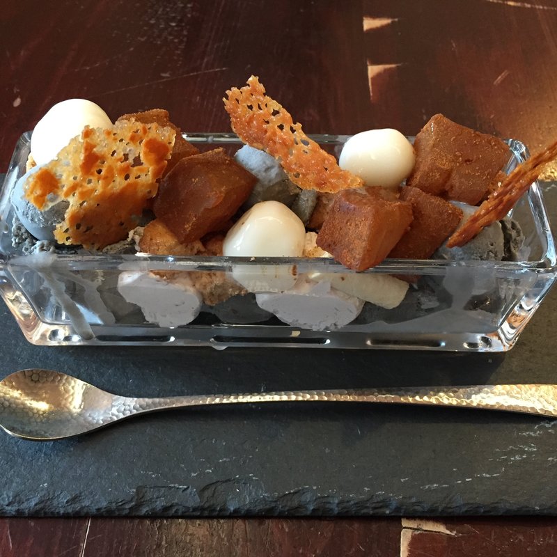 中野屋わらび餅と白玉団子のパフェ(カフェ 中野屋)