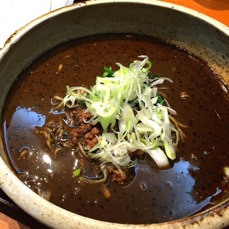 熱烈黒坦々麺(中国酒家 朝陽閣 難波店 （チョウヨウカク）)