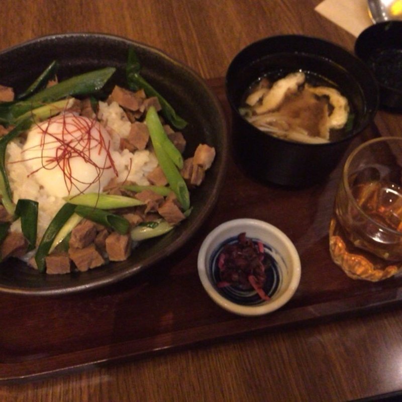 茶美豚の旨煮丼(伊右衛門サロン)