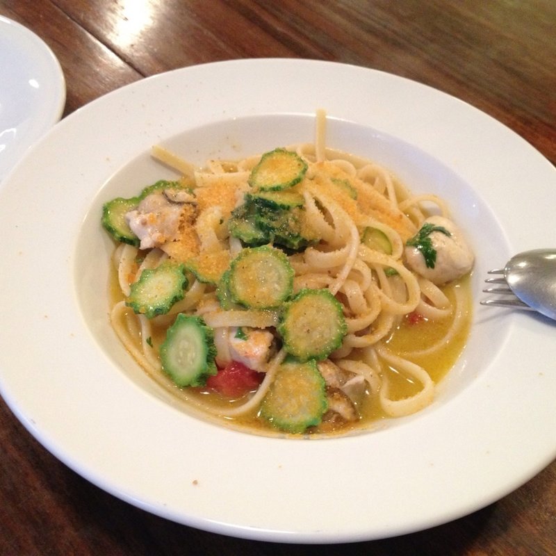 ドライトマトとズッキーニのパスタ(ボッチォ)