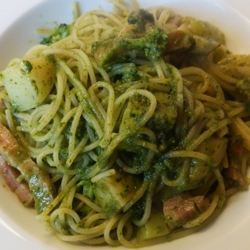 パスタ バジルのジェノベーゼ(実野里フェイバリットガーデン)