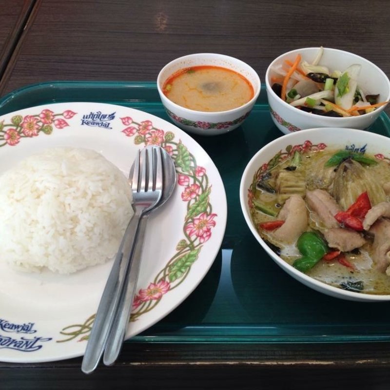 タイカレーセット(ゲウチャイ 新宿店)