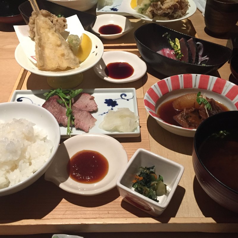 菜なのおばんざい御膳(おばんざい・炙り焼き・酒 菜な 渋谷マークシティ店)