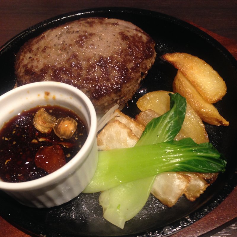 霜降りハンバーグ(肉の楽園 )