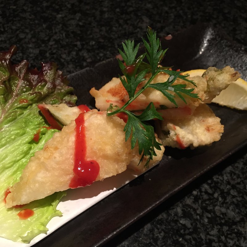 山芋梅しそはさみ揚げ(Foods bar 栞屋 （フーズバー シオリヤ）)