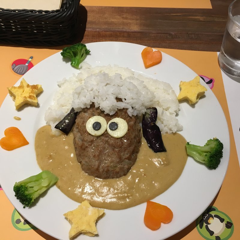 ハンバーグのショーン&ホワイトカレー(ショーン ザ シープ カフェ)