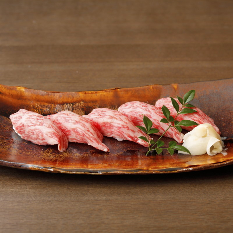 和牛のにぎり(麻布春秋 （あざぶしゅんじゅう）)