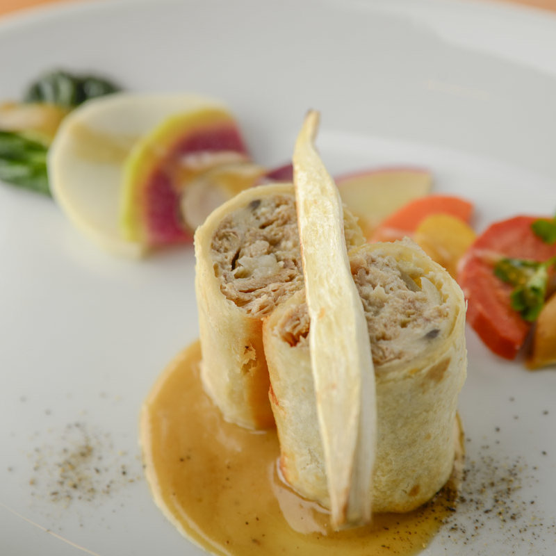 鶏肉の湯葉巻き(La Vie （ラ ヴィ）)