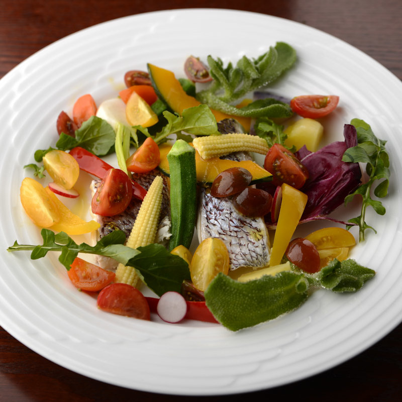 サバのグリル　野菜とともに(VINOIR)