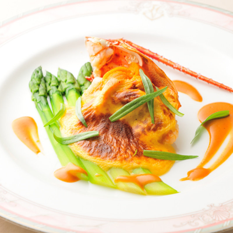 伊勢海老のグリル　アスパラとともに(ヴァンテアン )