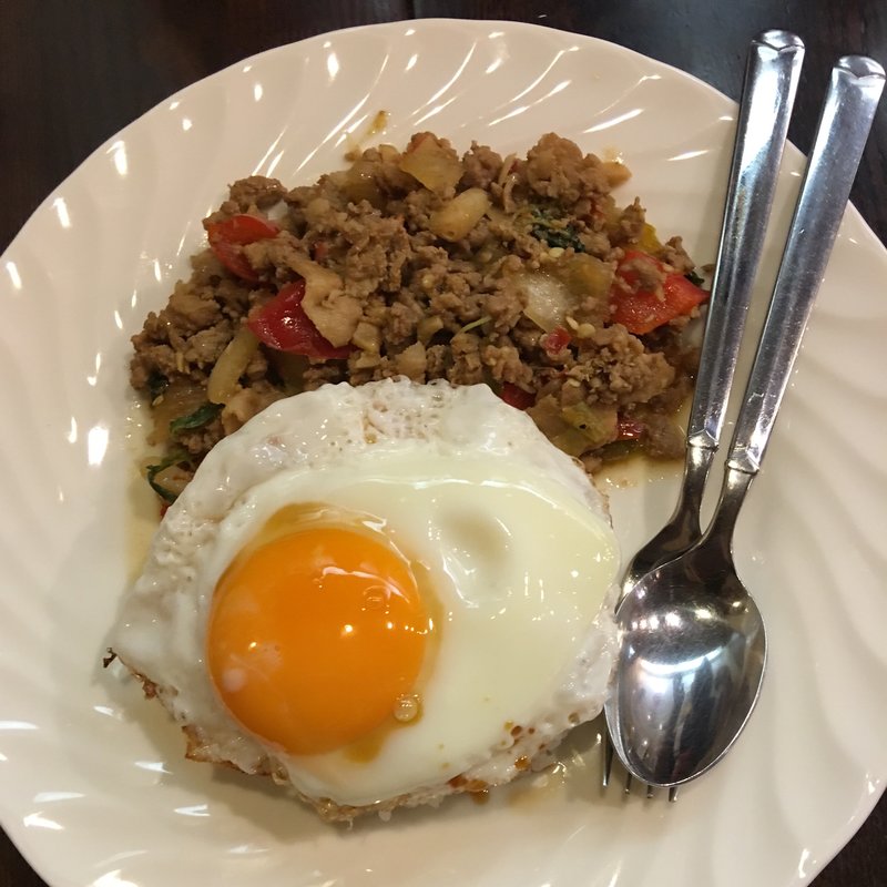 パアッカパオ ラ カウ(サワデーすみ芳 栄店)