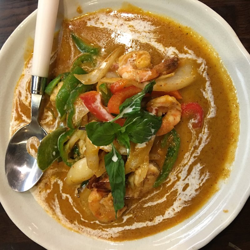 エビのハーブココナッツ炒め(サワデーすみ芳 栄店)