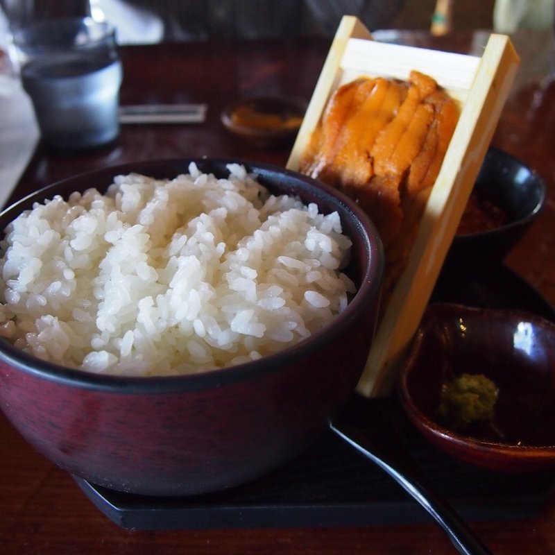 箱雲丹といくらどんぶり膳(伊豆高原ビール本店)