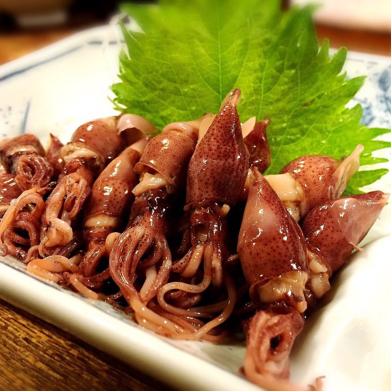 ほたるいかの刺身(おでん屋末広)