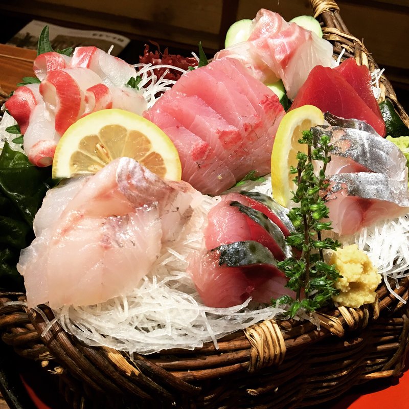 お刺身盛合せ（大）(四十八漁場 渋谷桜丘店)