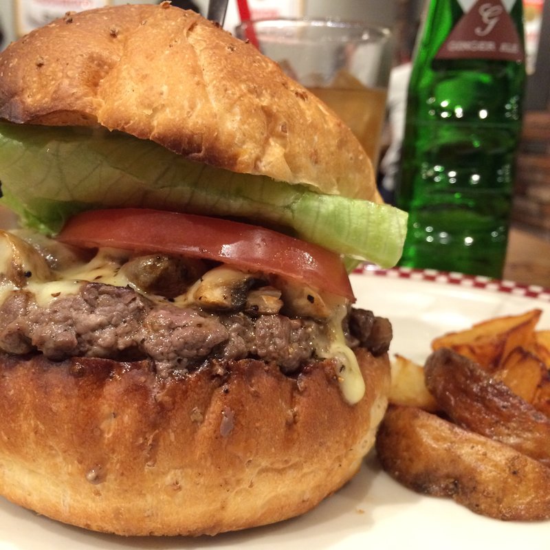 マッシュルームモッツァレラチーズ(マンチズ バーガー シャック （MUNCH'S BURGER SHACK）)