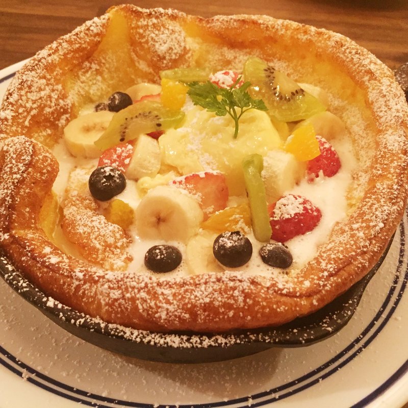 ミックスフレッシュフルーツパンケーキ(マーブルブランカフェ)
