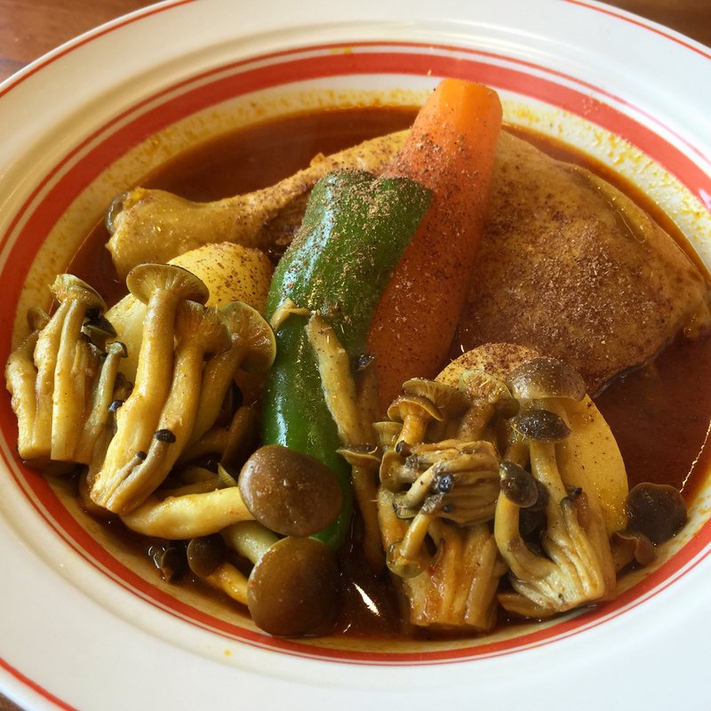 スープカレー しめじチキン野菜(q （キュー）)