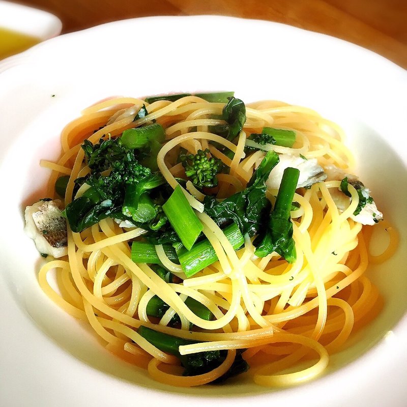 ほうれん草のオイルパスタ(ラ・ポルタ LA PORTA )