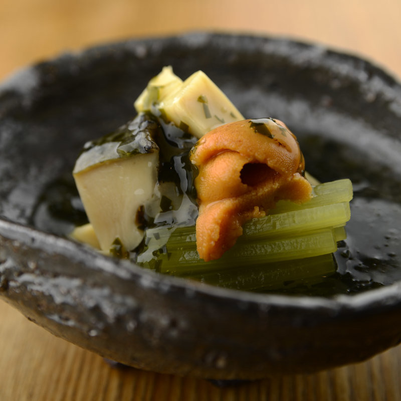 雲丹とアワビの和え物(季旬 鈴なり （すずなり）)