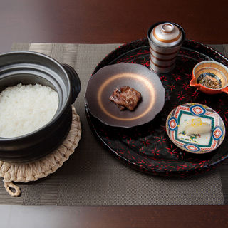 カルビ　白米土鍋(新時代の鉄板焼【石垣吉田 -ishigaki-yoshida-】)