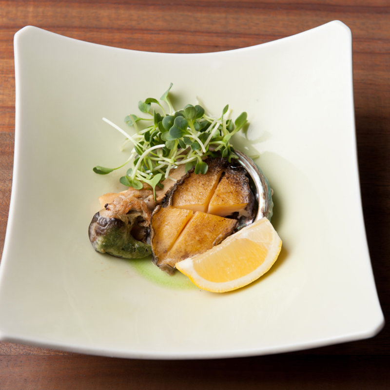 アワビのソテー(鉄板焼天 銀座8丁目店)