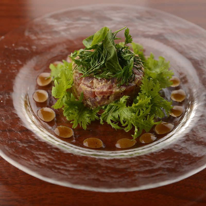 マグロのタルタル(ブション・プロヴァンサル Chez AZUMA)