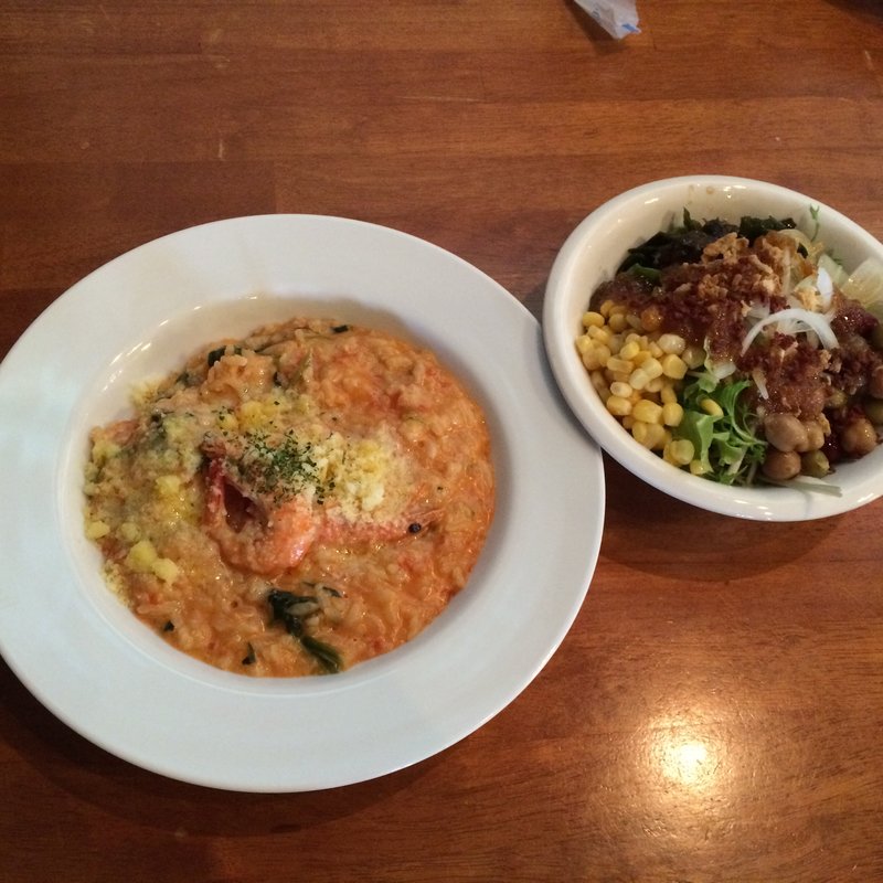 エビとトマトのクリームリゾット(オールド ソーコ （Owl de soco）)