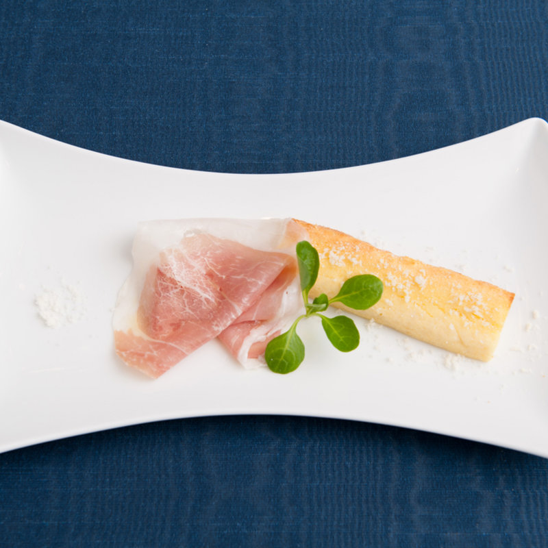 生ハムとスティック(フランス料理「アジュール」)