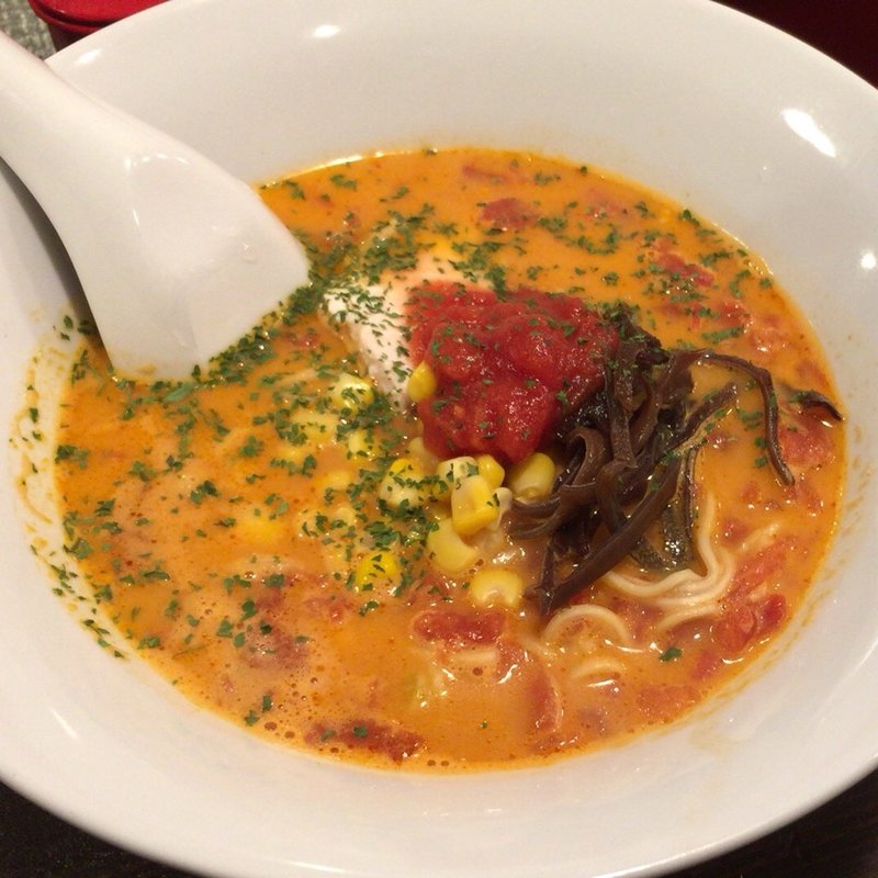 八の角トマトラーメン(八の角 本郷店 )