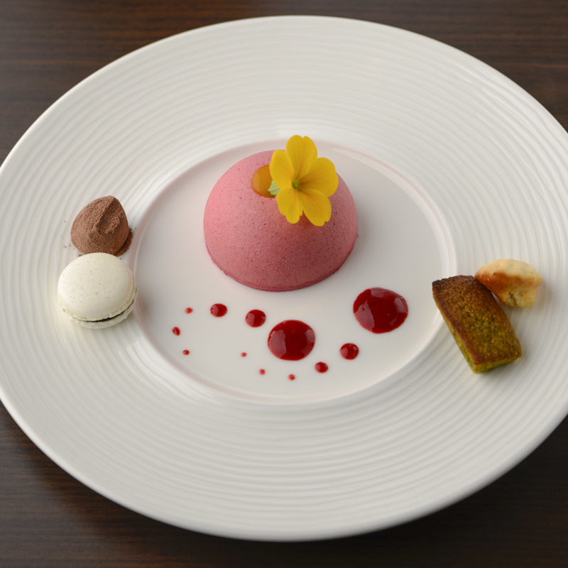 苺のムース(ラ プチ マルシュ)