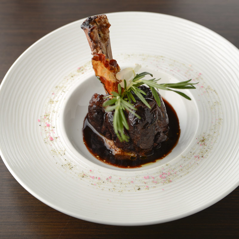 豚肉の赤ワイン煮込み(ラ プチ マルシュ)