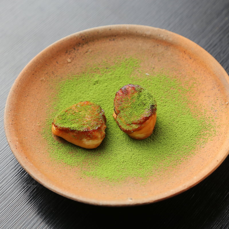 フォアグラのソテー　抹茶(鹿部戸)