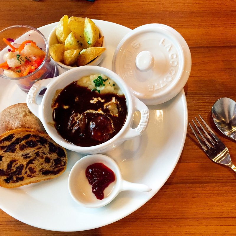 ミートボール&ビーフシチュープレート(oslo coffee)