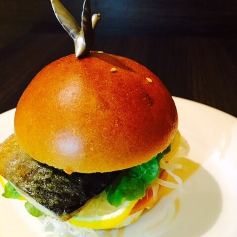 鯖バーガー(バー エリキシル （BAR ELIXIRS）)